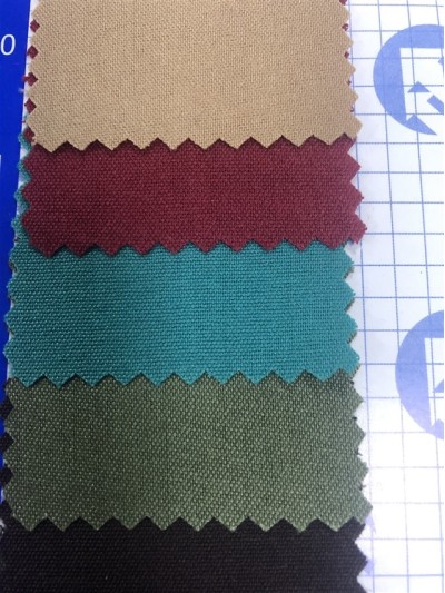 SZ-SMH TR平紋 成份：83%滌 13%人棉 4%氨綸  克重：180g 側面照